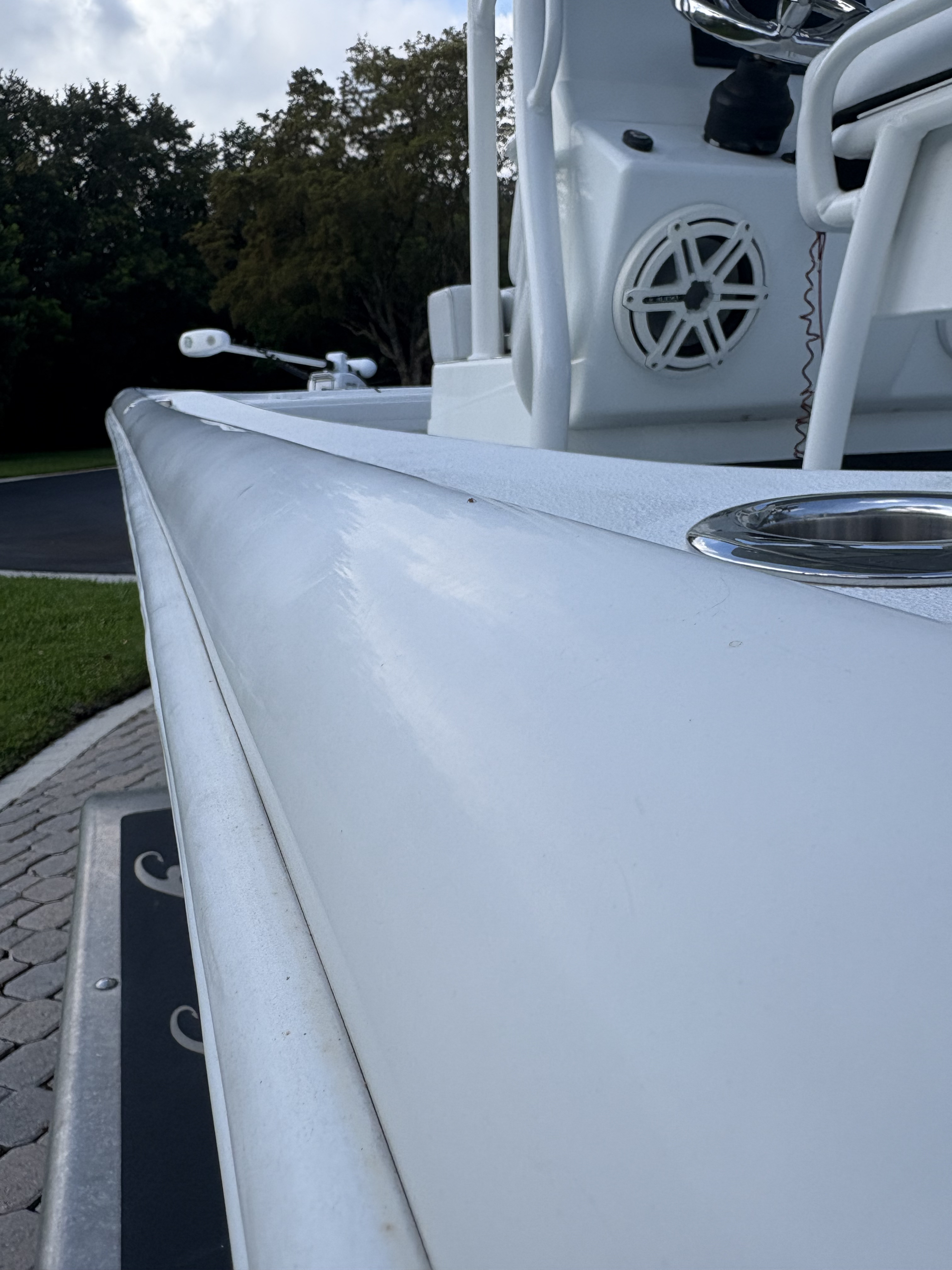 Gunwale & rub rail polish before detailing