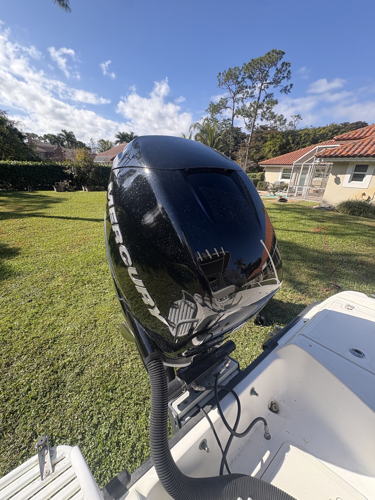 Outboard cowl polish before detailing